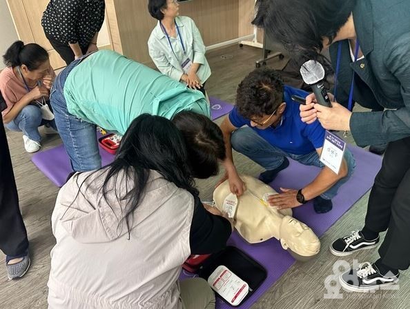 케어런츠는 입주요양 등 세분화 된 보호사 육성,검증 체계를 도입해서 보호사 커리어 관리를 지원하고 있다. (사진=케어런츠)